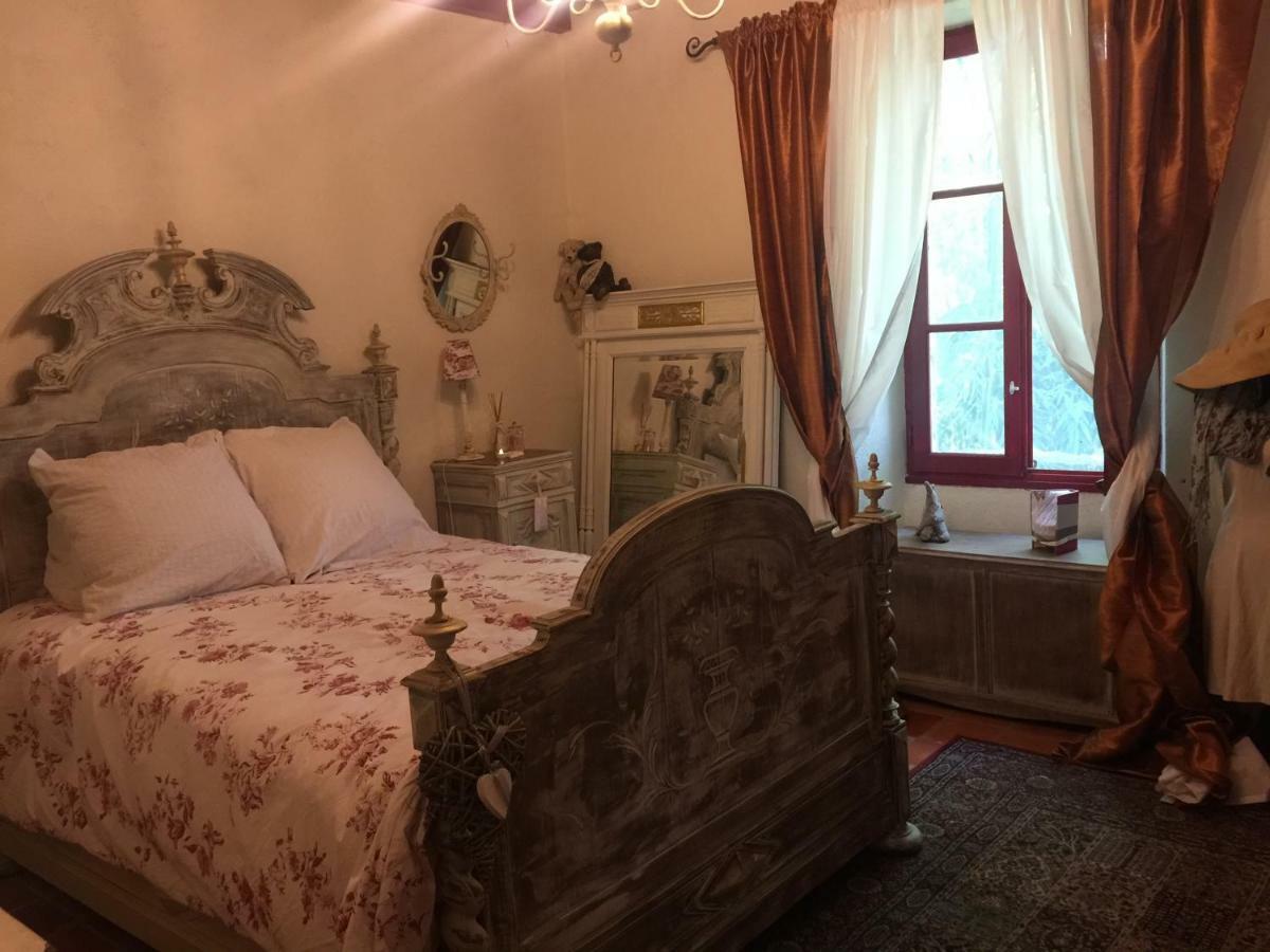 Le Peyrail Bed & Breakfast Les Leves-et-Thoumeyragues Exterior photo